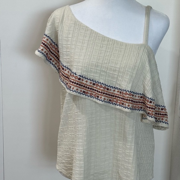 Lucky brand cream one shoulder boho embroidered shirt - Picture 3 of 6